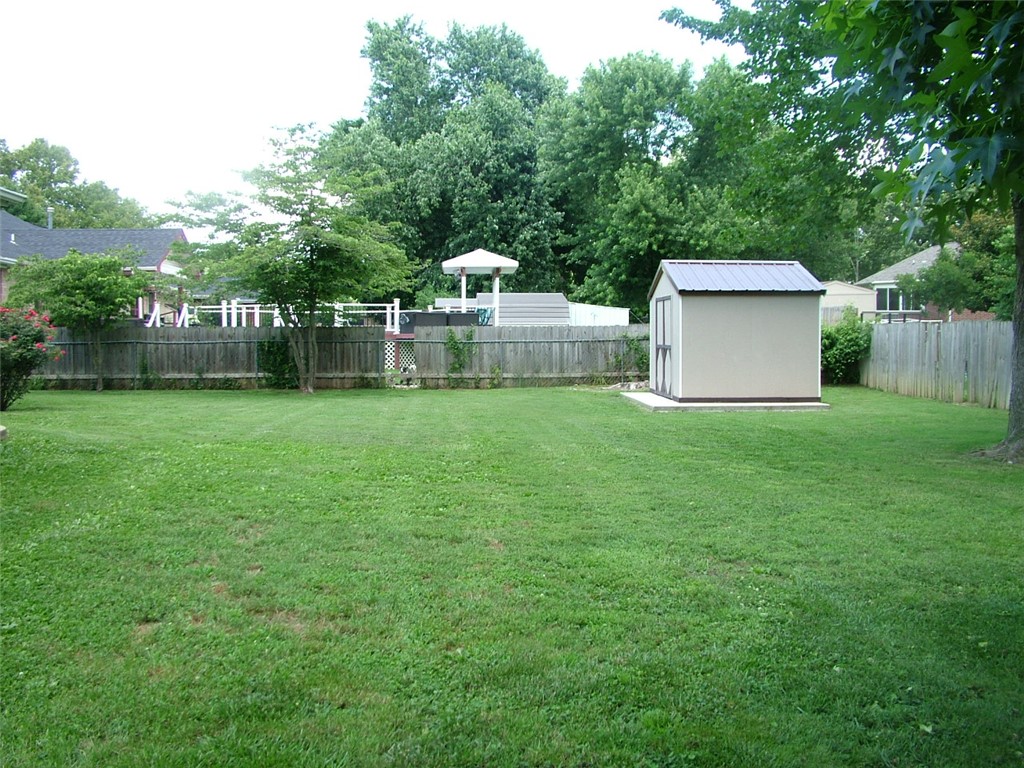 Delwood Manor 1st - Residential