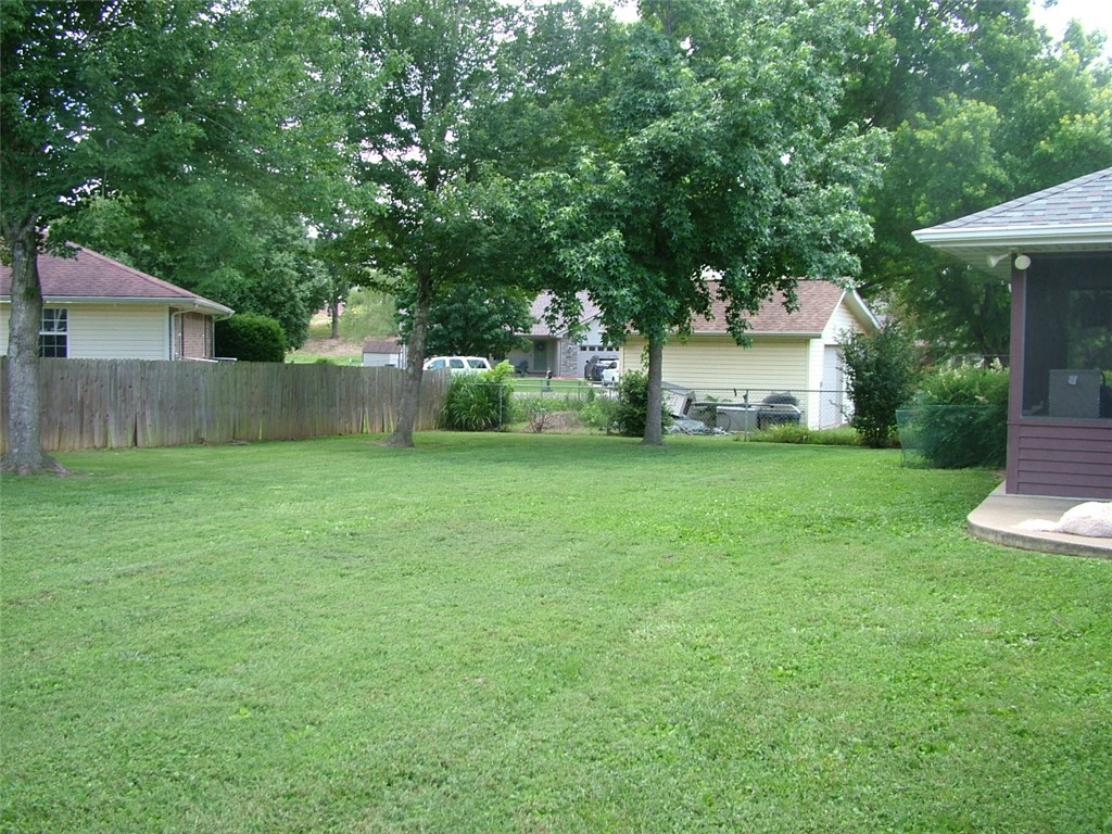 Delwood Manor 1st - Residential