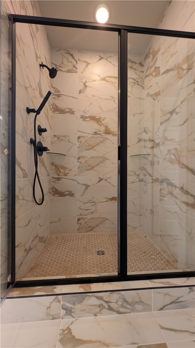 GRAND ESTATES PH 1-GENTRY - Residential