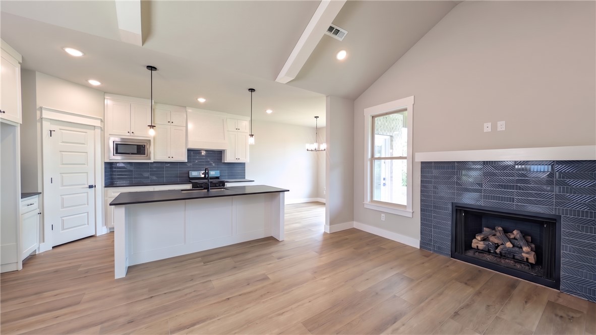 GRAND ESTATES PH 1-GENTRY - Residential