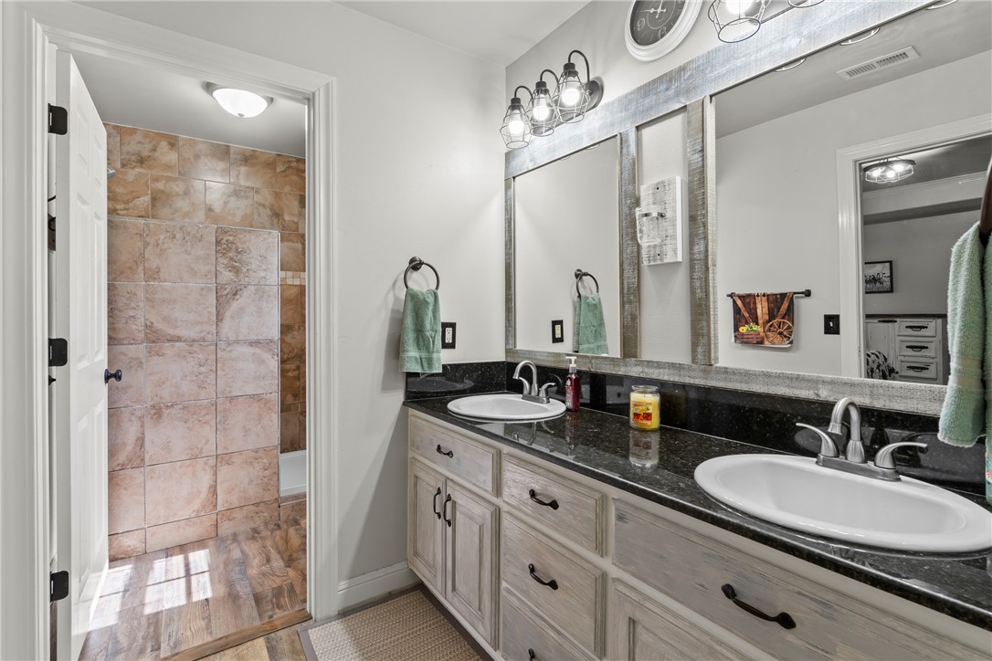 College Hill 2nd Add Ph 1 Gentry - Residential