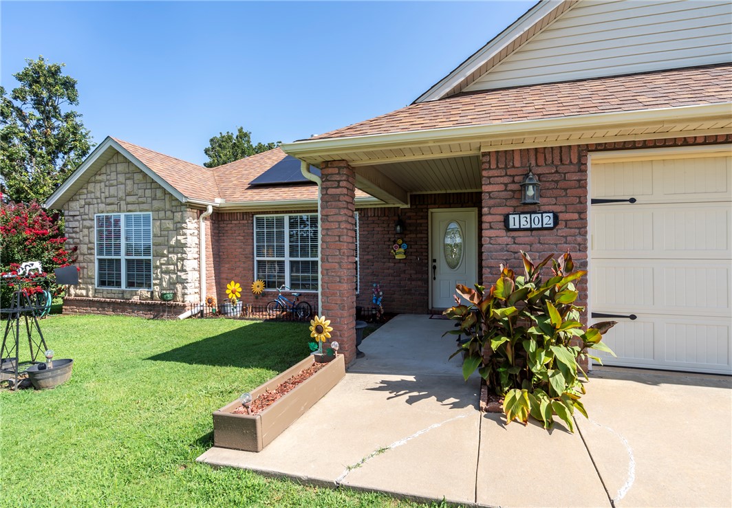 College Hill 2nd Add Ph 1 Gentry - Residential