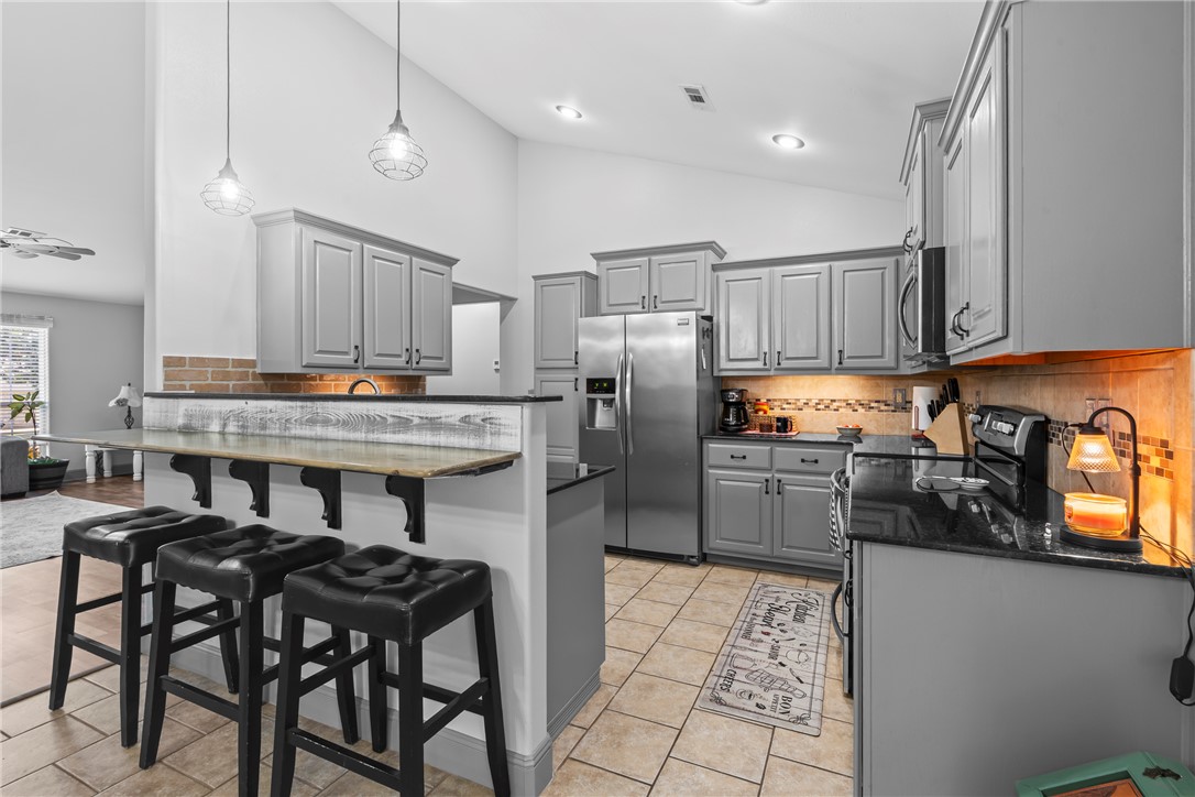 College Hill 2nd Add Ph 1 Gentry - Residential