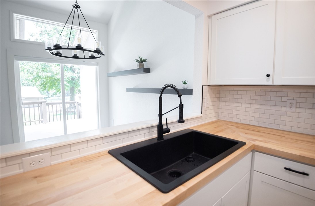 Shakespeare Courts Bvv - Residential