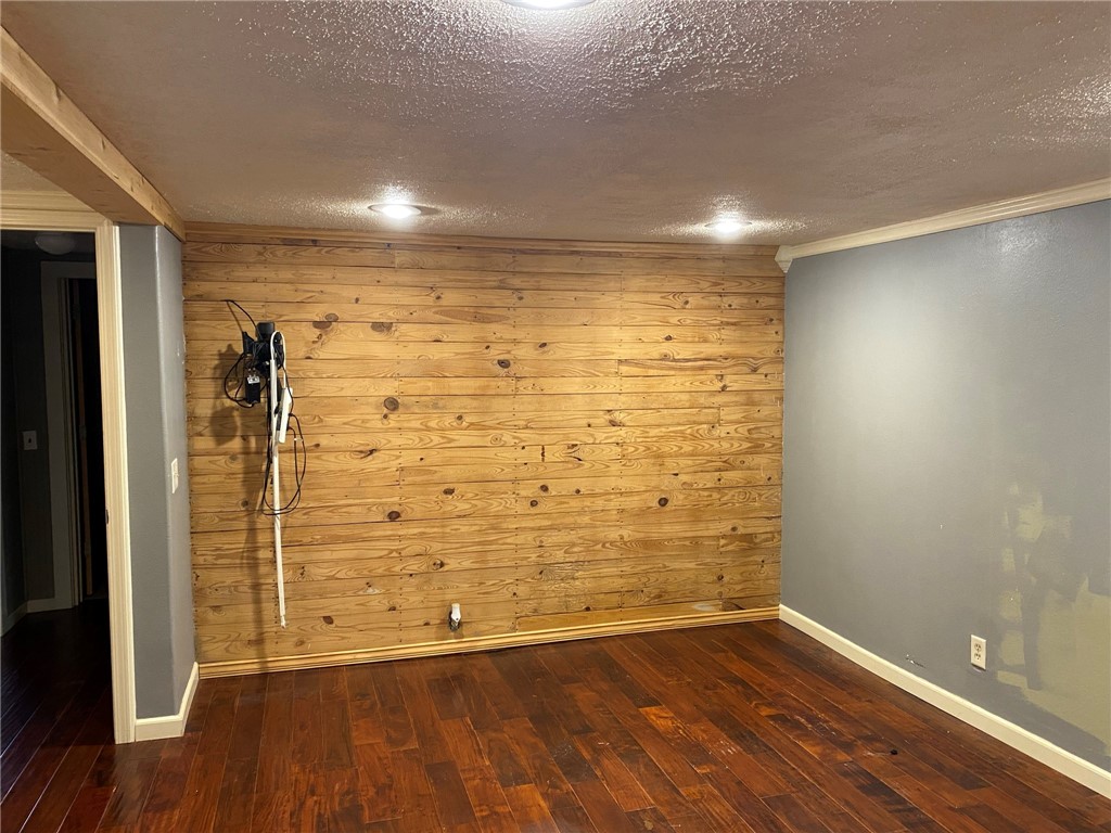 31-19-30-Cave Springs - Residential Lease