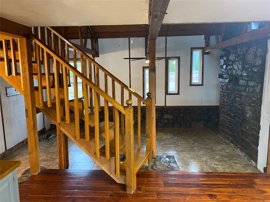 31-19-30-Cave Springs - Residential Lease