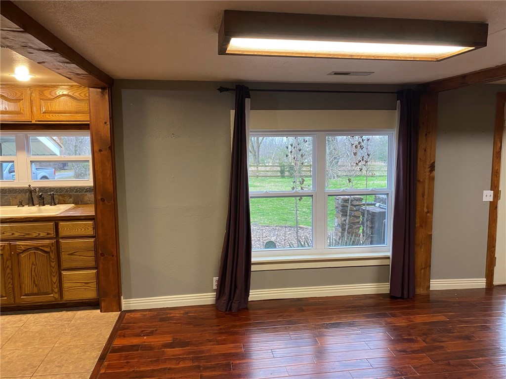 31-19-30-Cave Springs - Residential Lease
