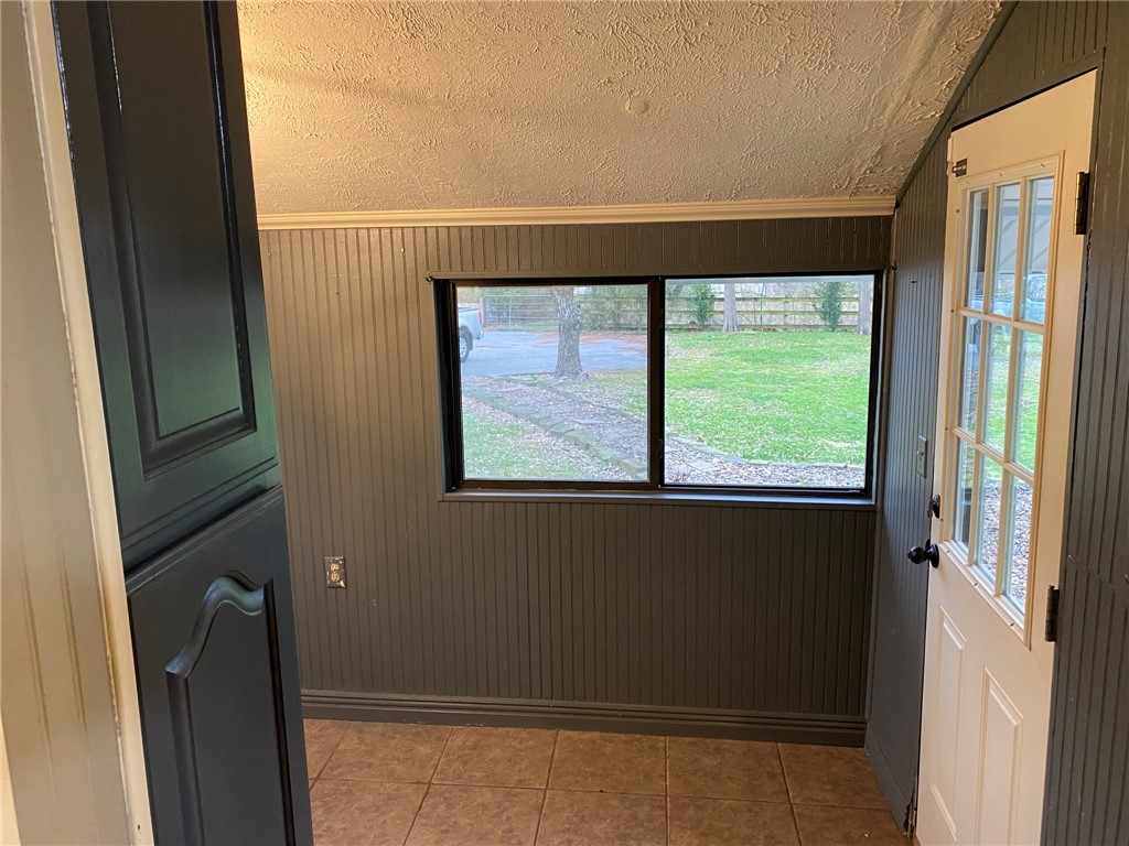 31-19-30-Cave Springs - Residential Lease
