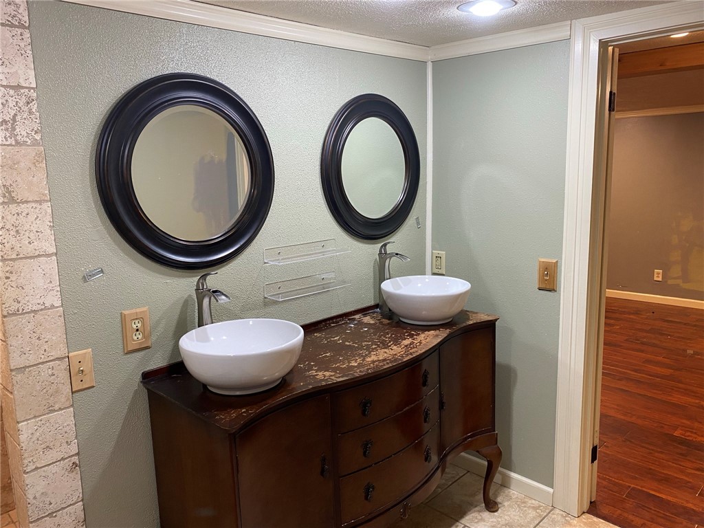 31-19-30-Cave Springs - Residential Lease