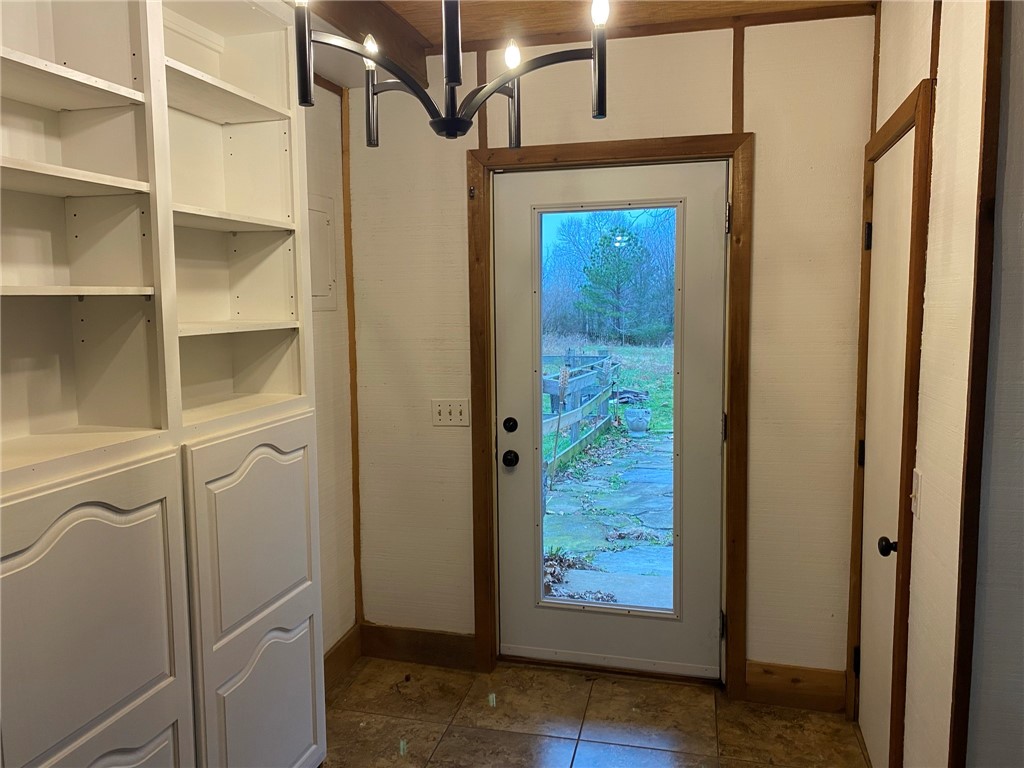 31-19-30-Cave Springs - Residential Lease