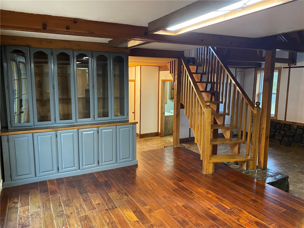 31-19-30-Cave Springs - Residential Lease
