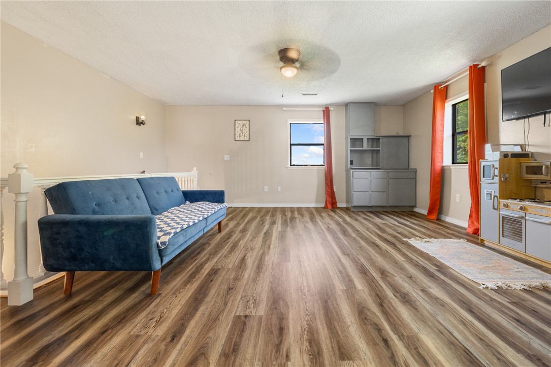 Highway 7 Estates - Residential