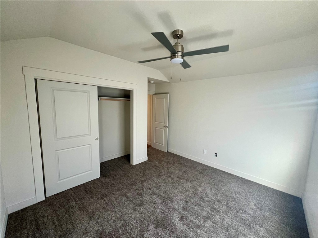 Oaks, The Ph 2 Gentry - Residential Lease