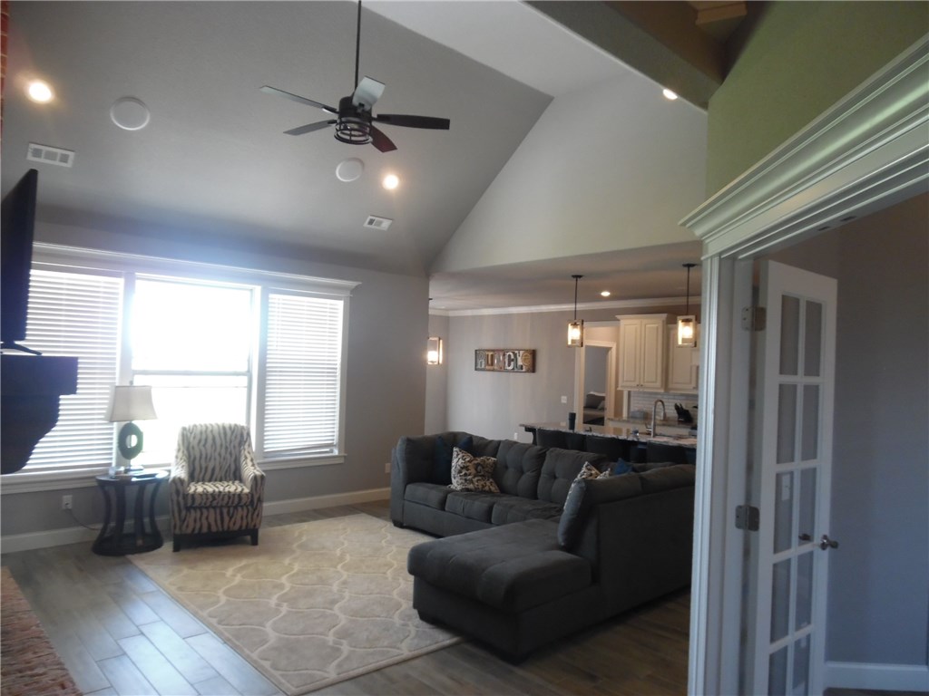 Hidden Valley Estates - Residential Lease