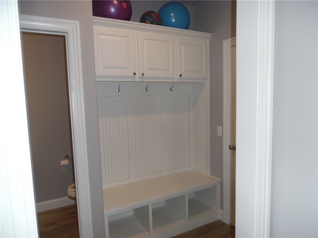 Hidden Valley Estates - Residential Lease