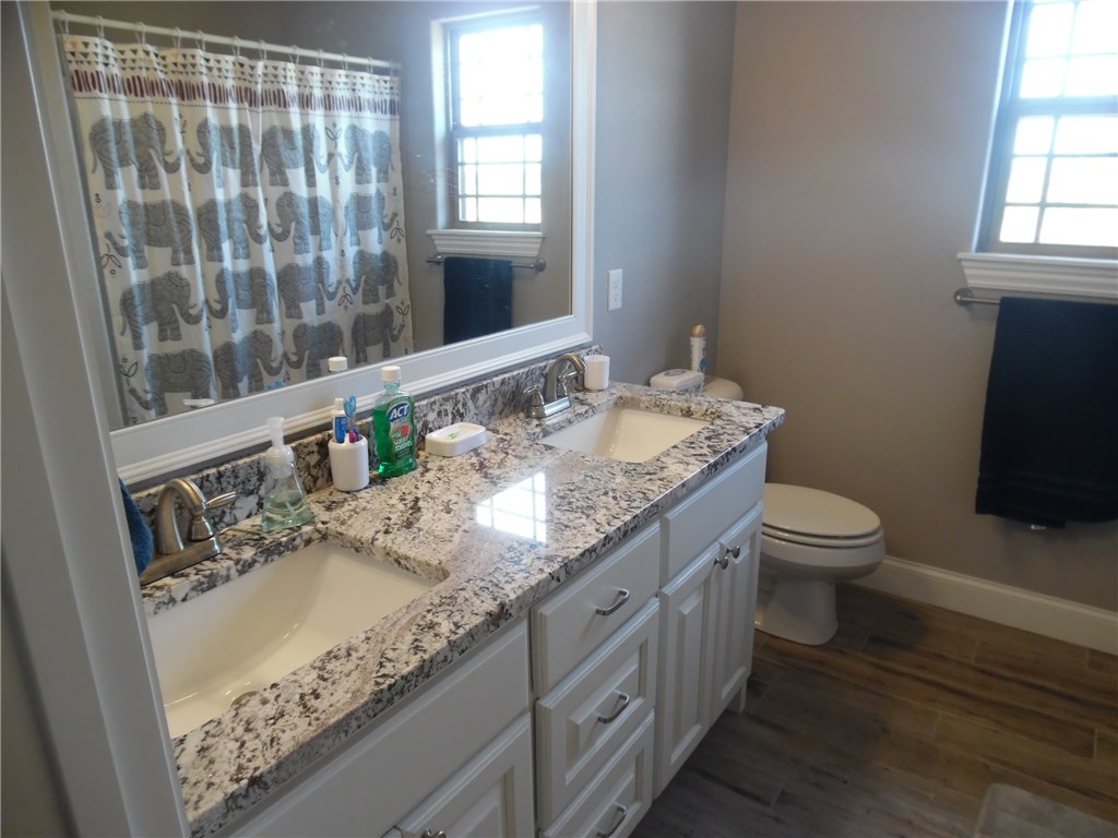 Hidden Valley Estates - Residential Lease