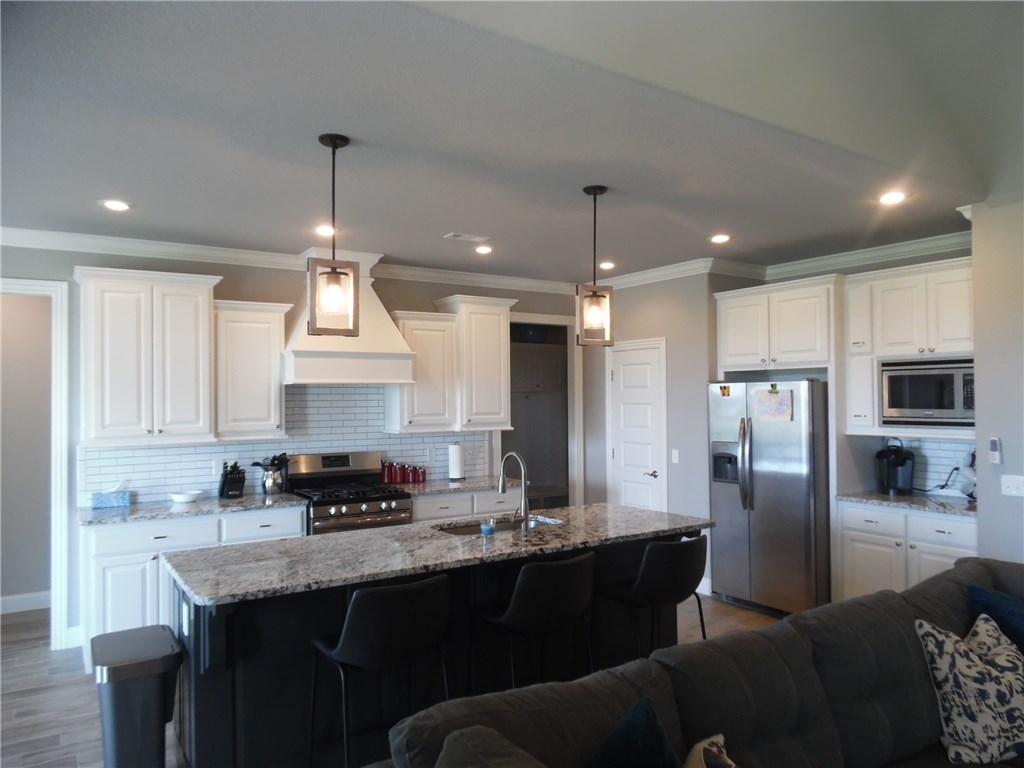 Hidden Valley Estates - Residential Lease