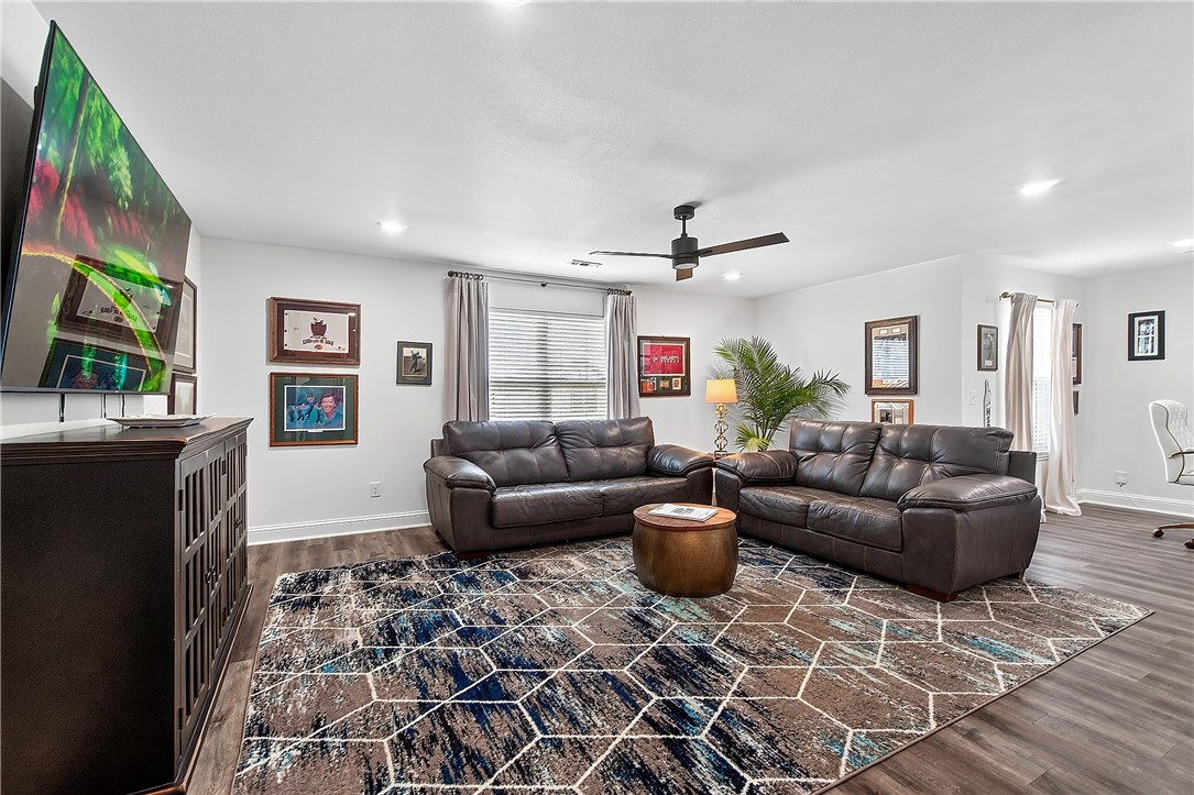 GLEN ARBOR SUB-BENTONVILLE - Residential