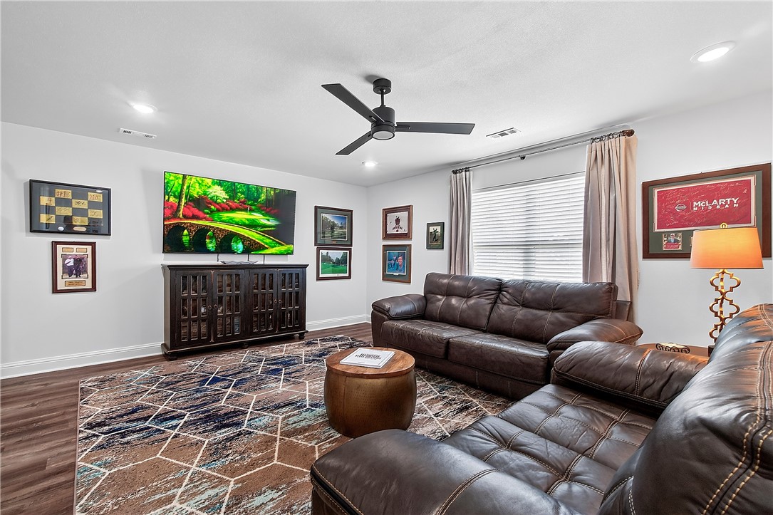 GLEN ARBOR SUB-BENTONVILLE - Residential