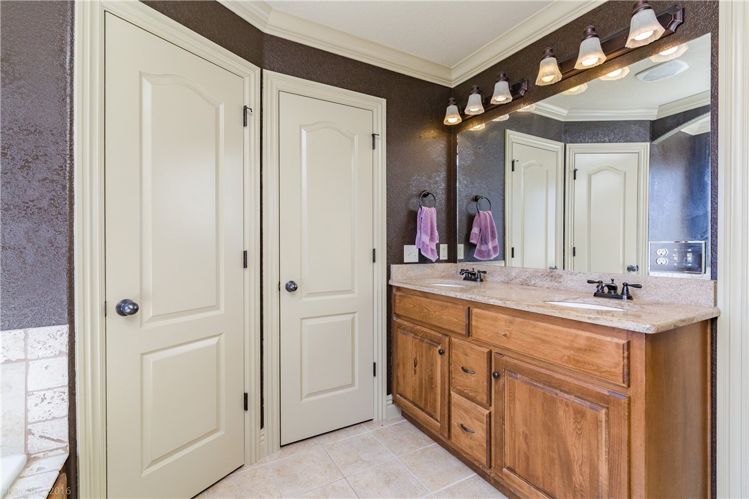 Dixieland Crossing Rogers - Residential