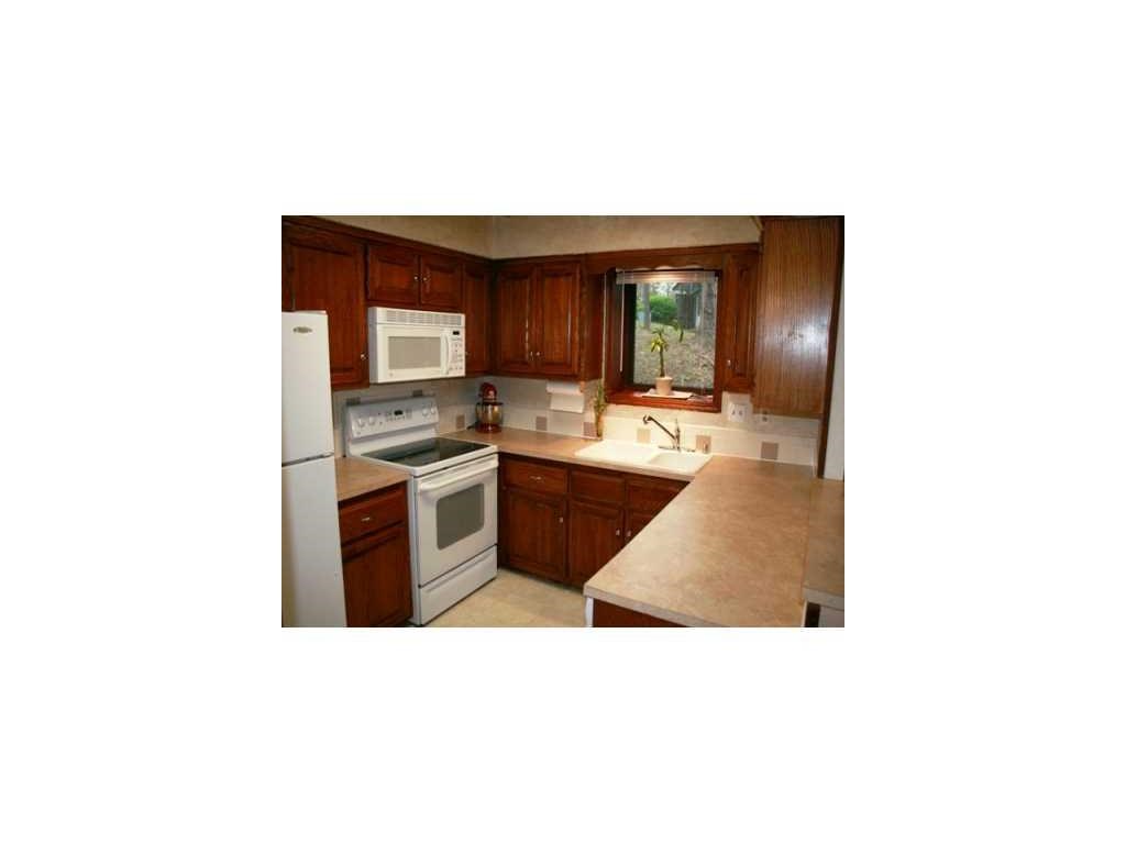 Brompton Courts Bvv - Residential Lease