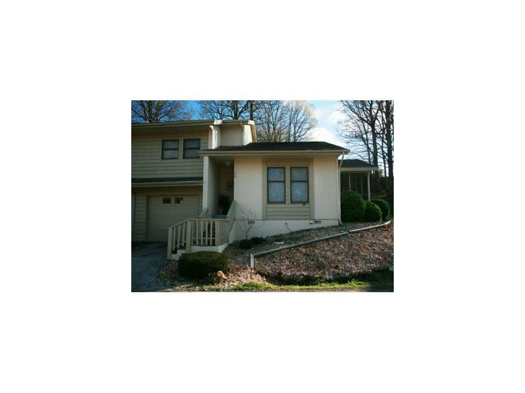 Brompton Courts Bvv - Residential Lease