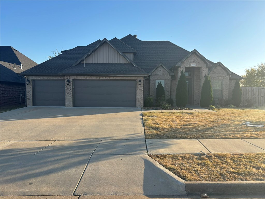 Beautiful open floor plan, that backs up to open space, on a spacious corner lot in Osage Creek. This home boasts custom trim work including crown molding and wainscoting and also features beautiful ceramic tile floors. There are 4 bedrooms on the main level plus a 5th bedroom/bonus room and full bath upstairs. Come relax on the back porch and enjoy the peace and privacy that this house offers.