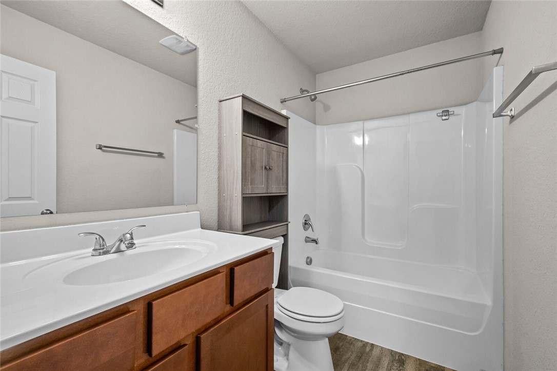 Coves Ph Iii - Residential Lease