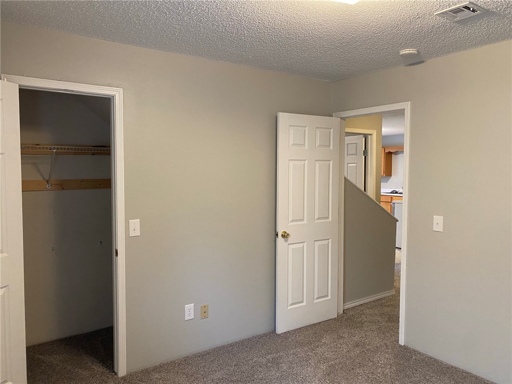 Oak Hill Iii Ph 1-Rogers - Residential Lease