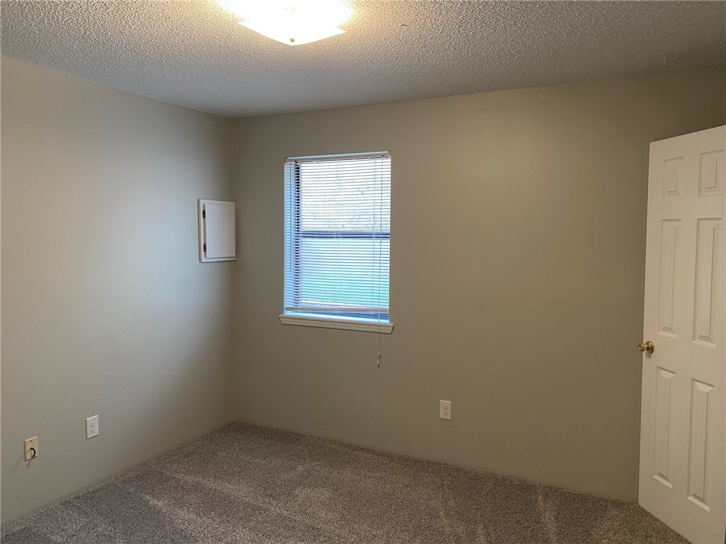 Oak Hill Iii Ph 1-Rogers - Residential Lease