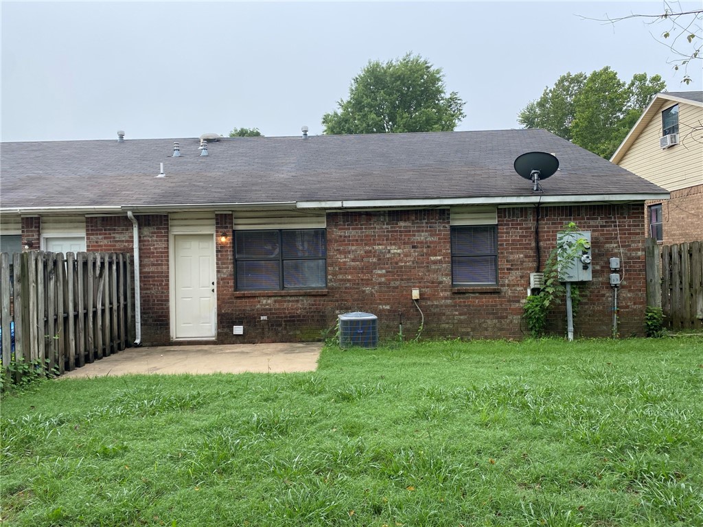 Oak Hill Iii Ph 1-Rogers - Residential Lease