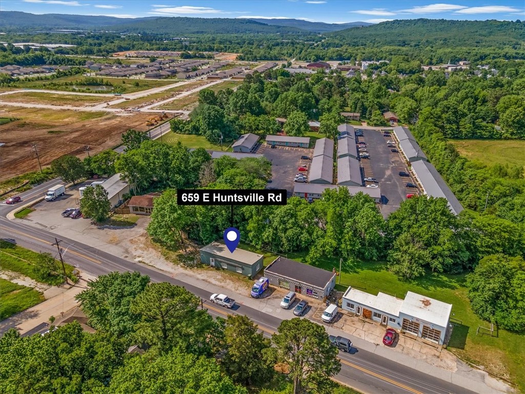 Aumicks Add - Commercial Lease