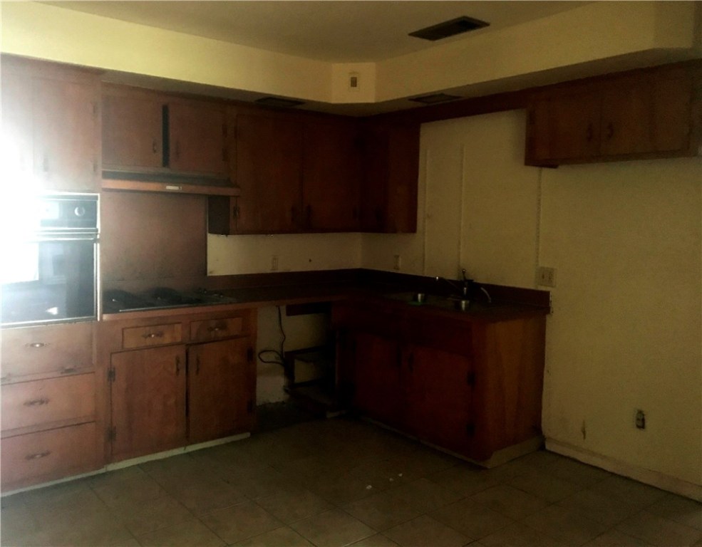 Elmdale Terrace Blocks E-J - Residential
