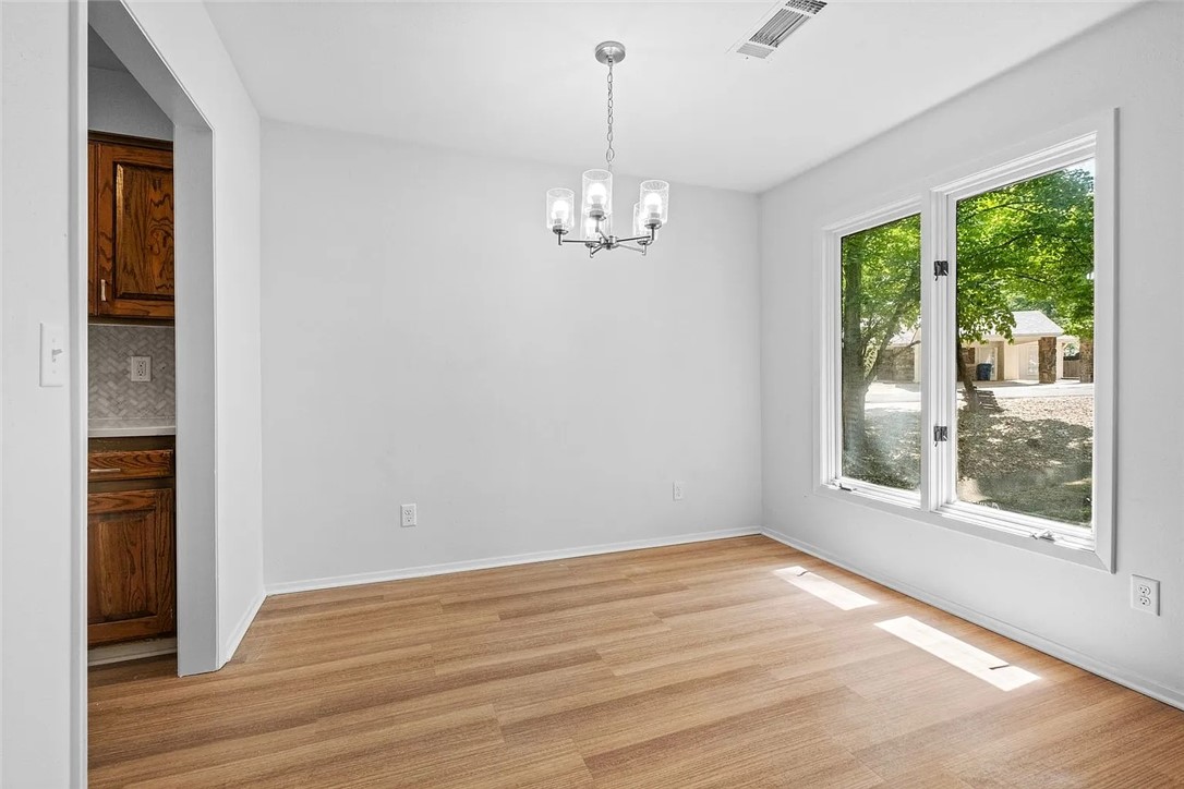 Townhouse Tct 3 A/K/A Drake Court Bvv - Residential