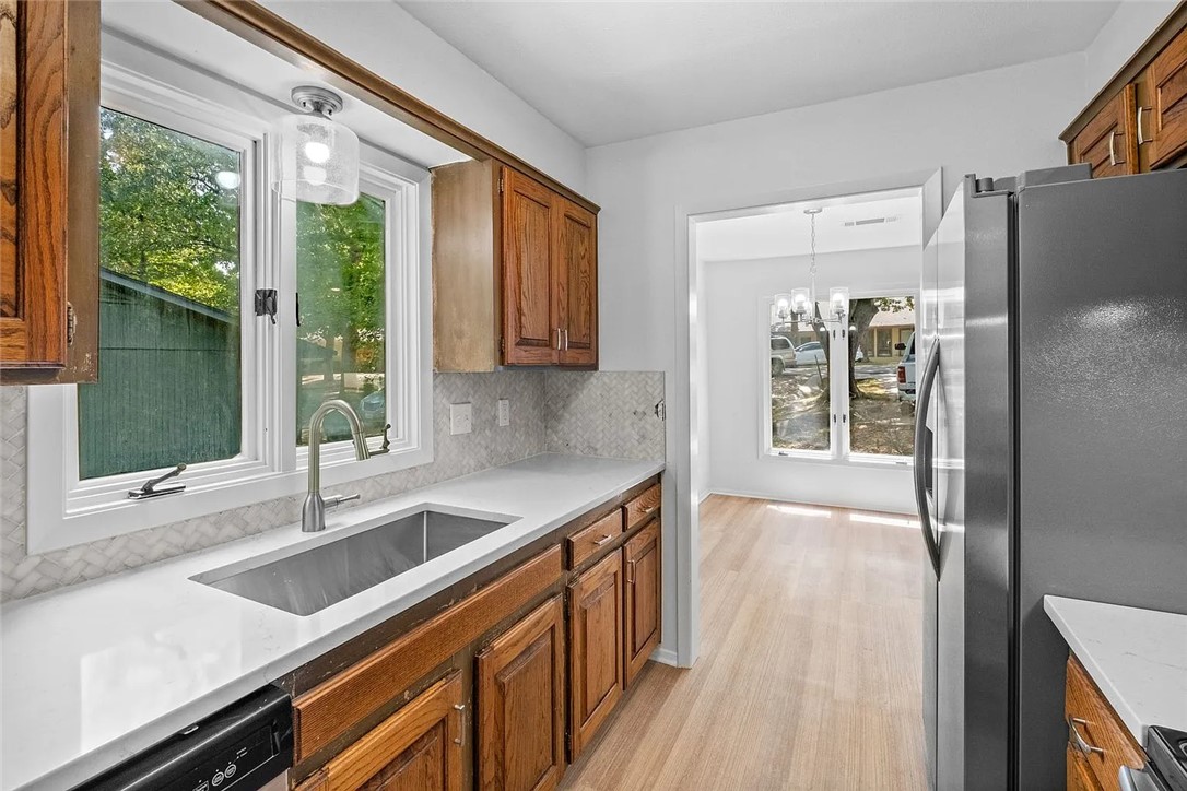 Townhouse Tct 3 A/K/A Drake Court Bvv - Residential