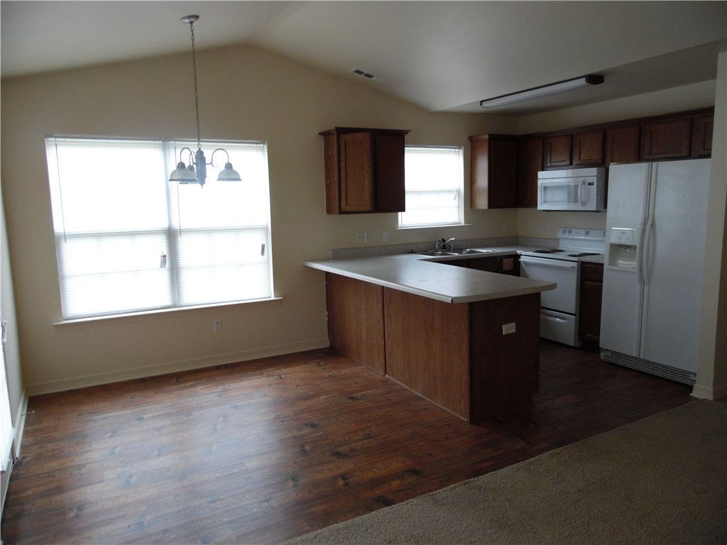 Green Ash Court Sub Rogers - Residential Lease