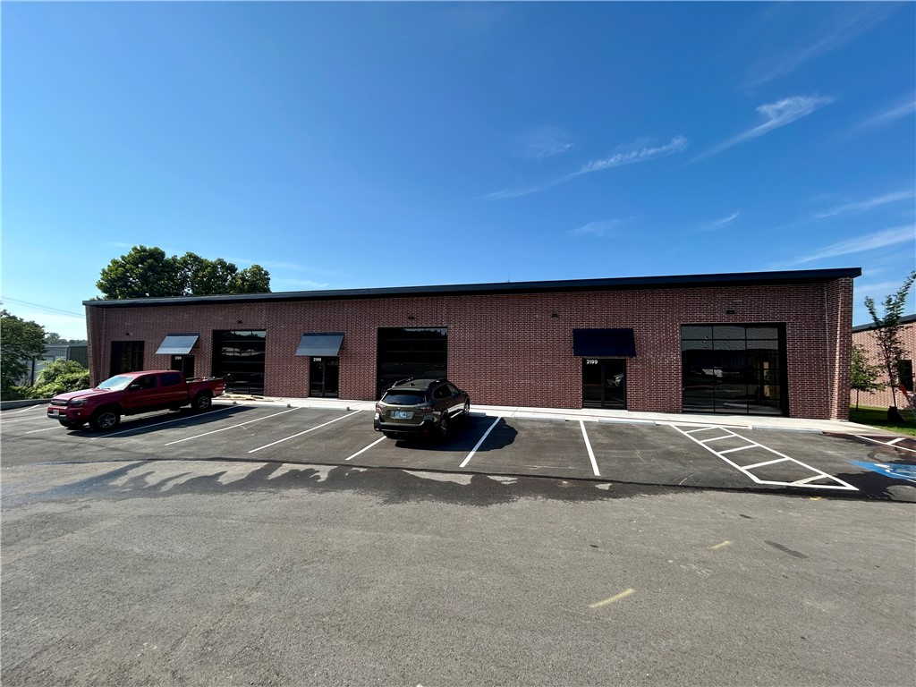 Hawks Landing - Commercial Lease