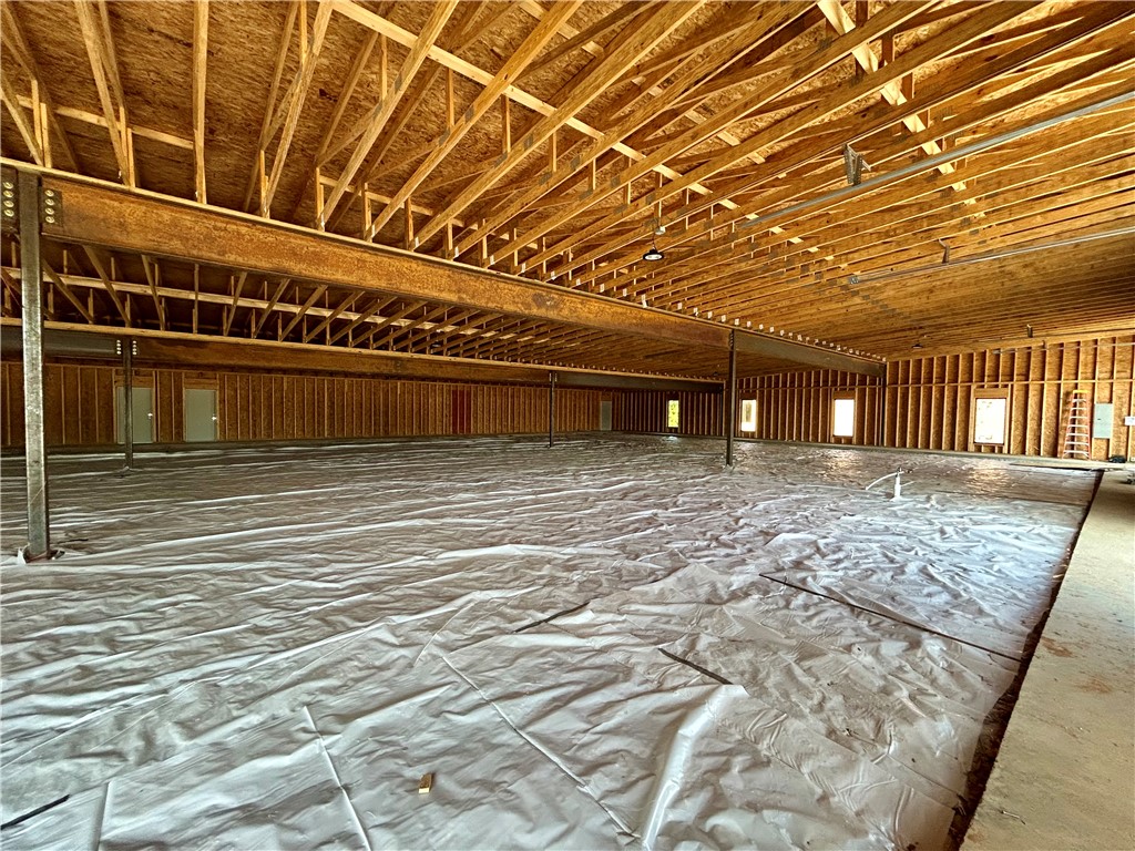 Hawks Landing - Commercial Lease
