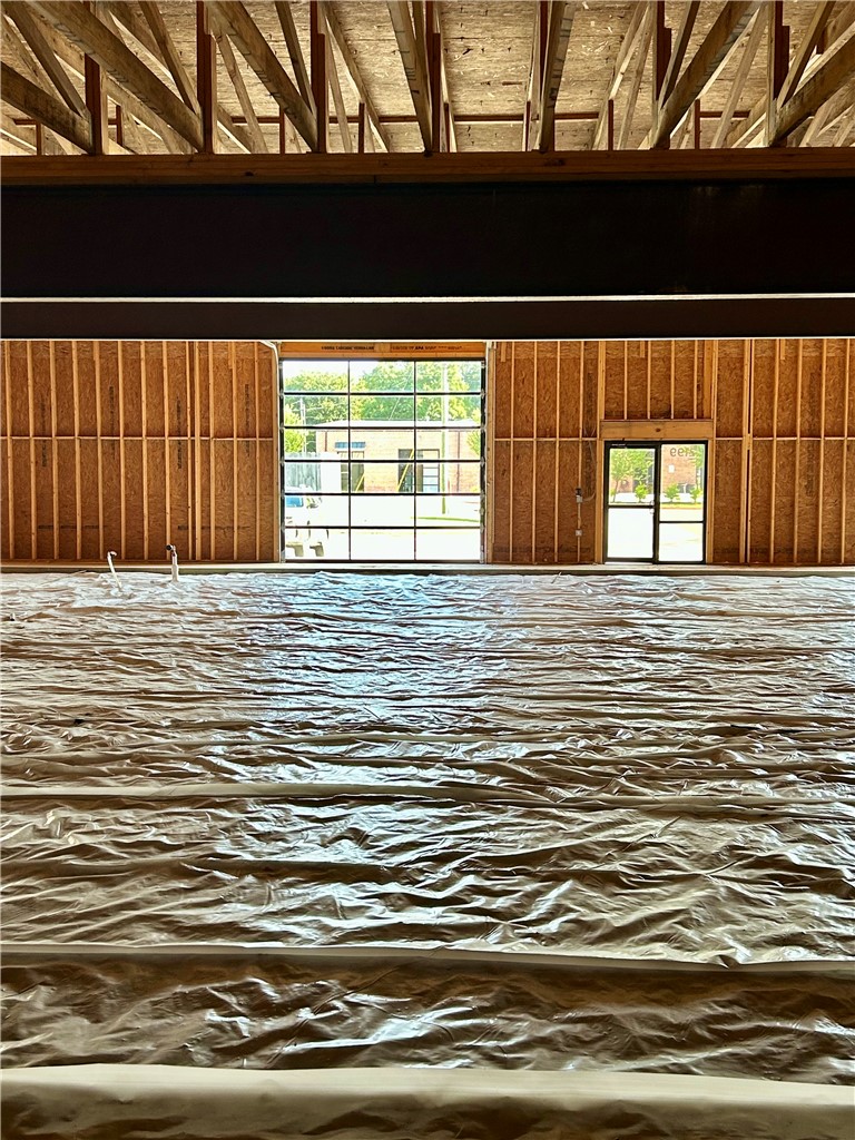 Hawks Landing - Commercial Lease