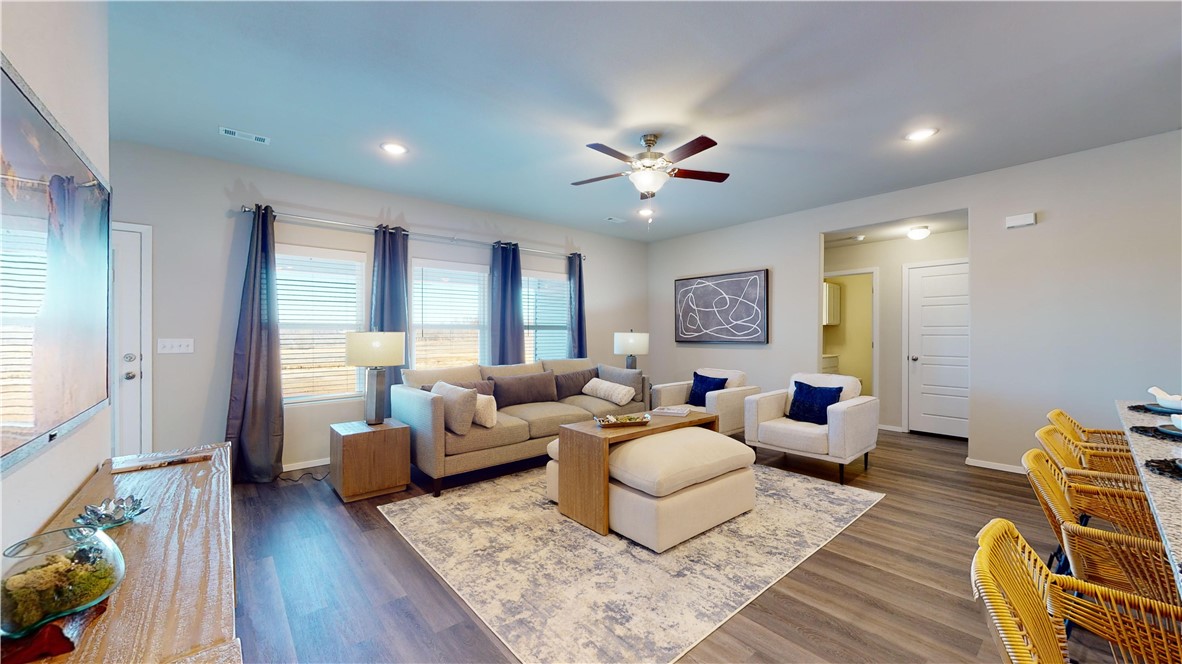 WALNUT HILL SUB PH VI-PEA RIDGE - Residential