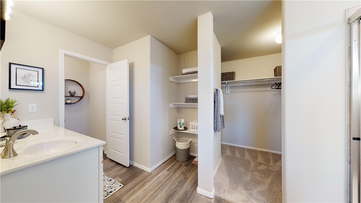 WALNUT HILL SUB PH VI-PEA RIDGE - Residential