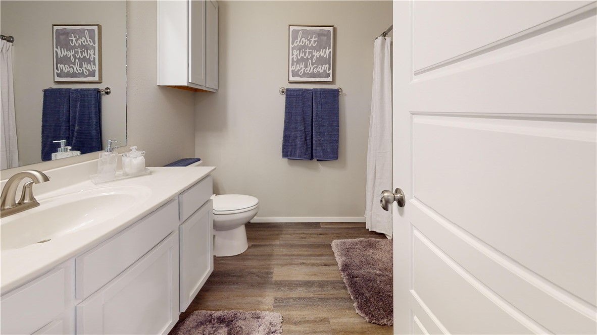 WALNUT HILL SUB PH VI-PEA RIDGE - Residential