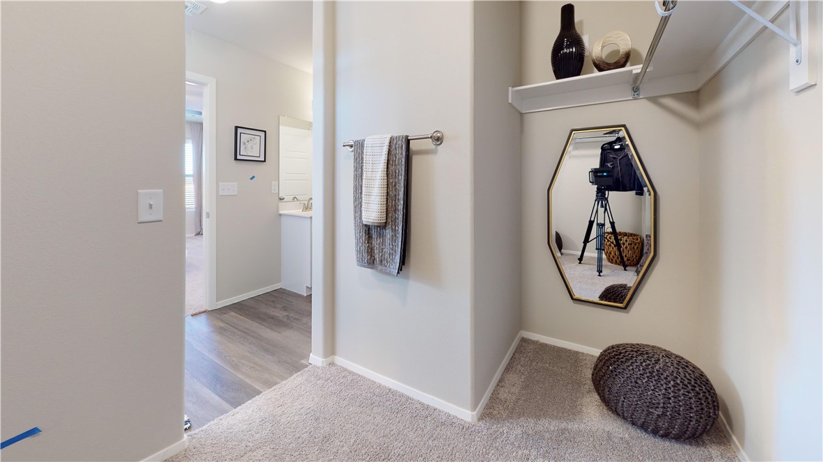 WALNUT HILL SUB PH VI-PEA RIDGE - Residential