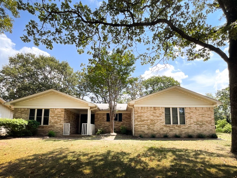 Come see this beautiful 3 bed 2 bath house located in the heart of Sherwood. Just minutes from the hustle and bustle of North Little Rock but with the quiet neighborhood feel. With many updates done to the house you don't want to miss out on the gem.