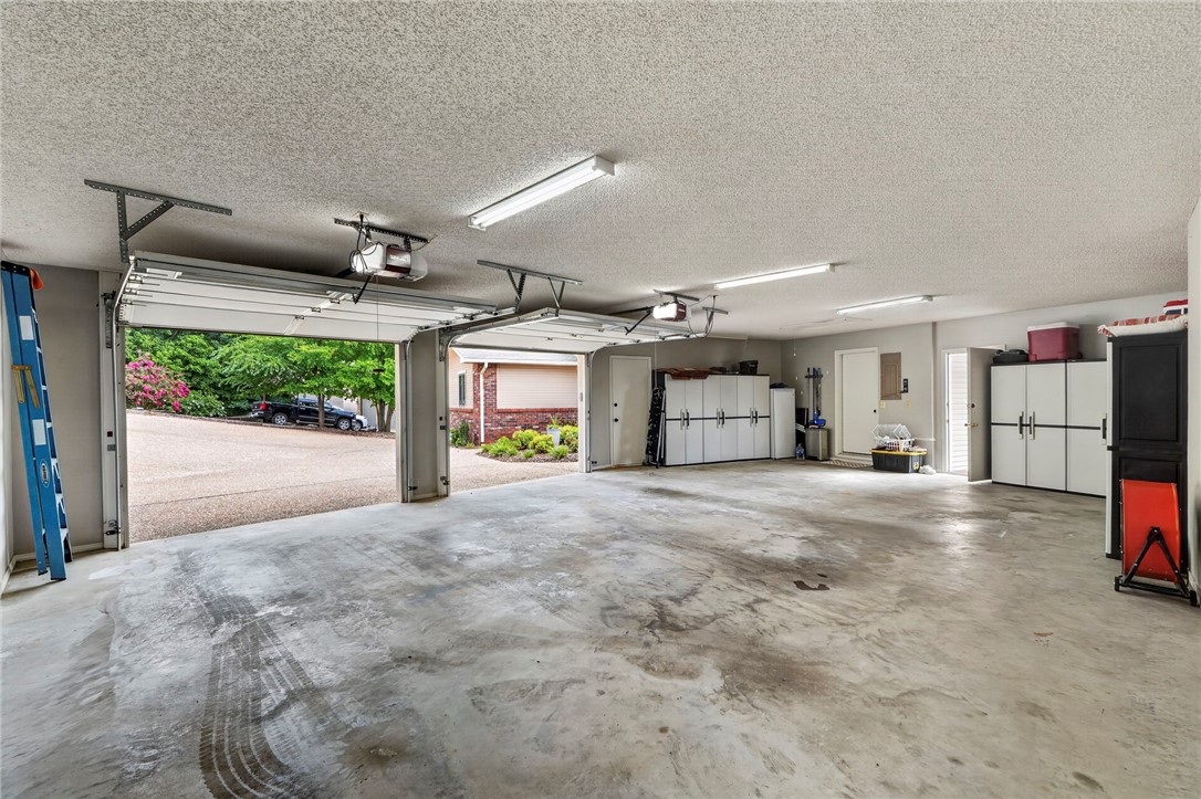 Angus Sub Bvv - Residential