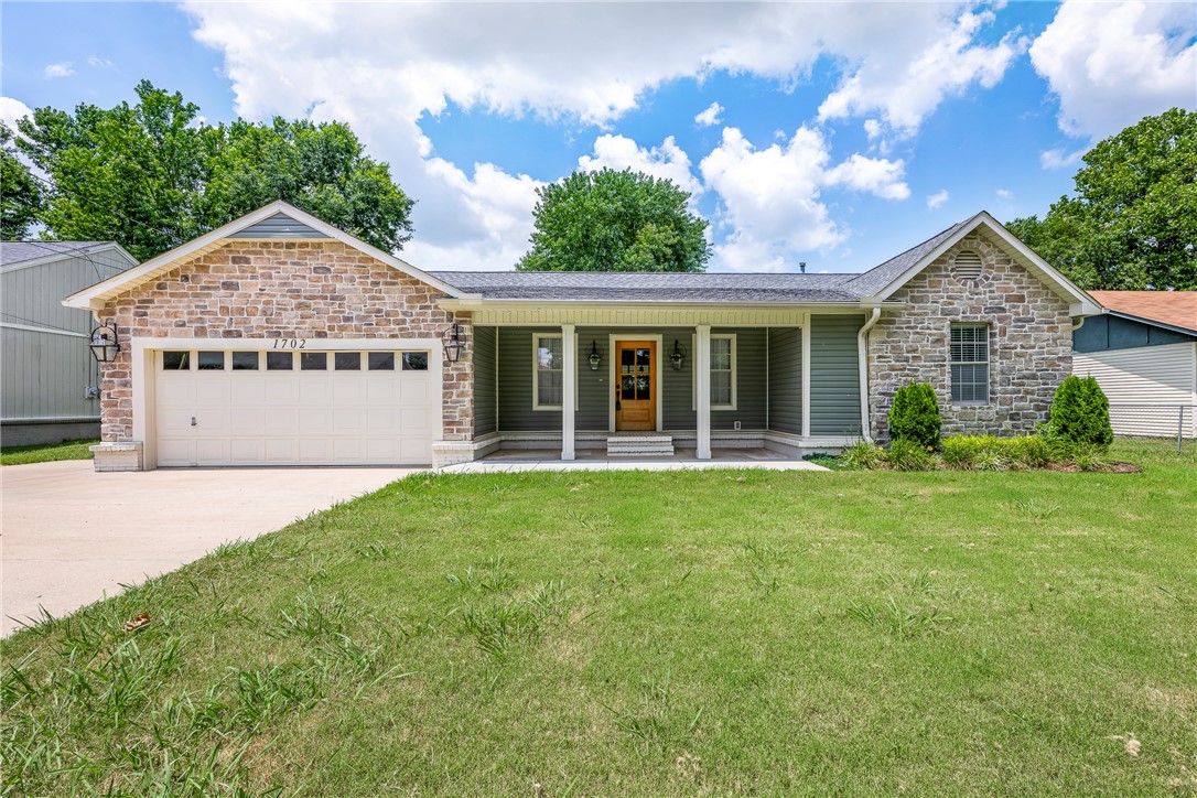 HGTV Fixer to Fabulous Resale! Look Familiar? This home was lovingly and fully renovated from top to bottom on Season 5 of HGTV’s Fixer to Fabulous and is located steps away from Bentonville’s new Osage Park! Custom features throughout include beautiful Chef’s Kitchen with quartz counters, backsplash, new painted cabinetry, all new appliances, and custom kitchen island! Redesigned Living Room with new fireplace, all new flooring, paint, fixtures, mechanicals and roof. Master BR suite with Custom Accent Wall of Bookshelves, Walk-in Closet and Upgraded Master Bath and Shower. Fabulous Covered Outdoor living space expanded and great for entertaining, Large private fenced backyard, New Stone/Painted Exterior. The only FABULOUS thing left is for you to move right in! Hurry! This one is special!