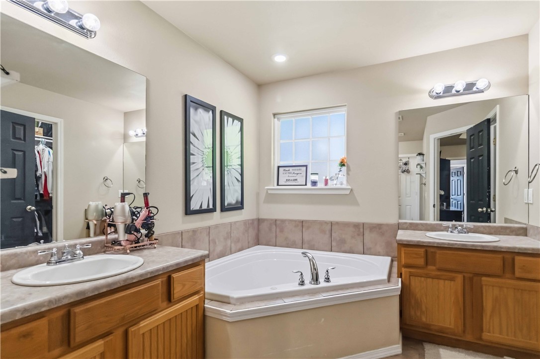 MAPLE GLENN SUB-PEA RIDGE - Residential