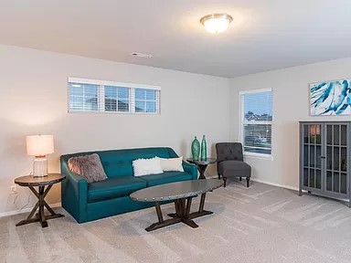 WALNUT HILL SUB PH VI-PEA RIDGE - Residential