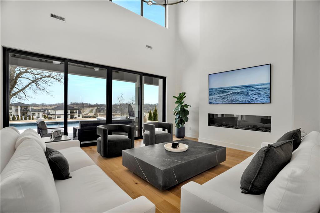 Shadow Valley Ph 10 Rogers - Residential