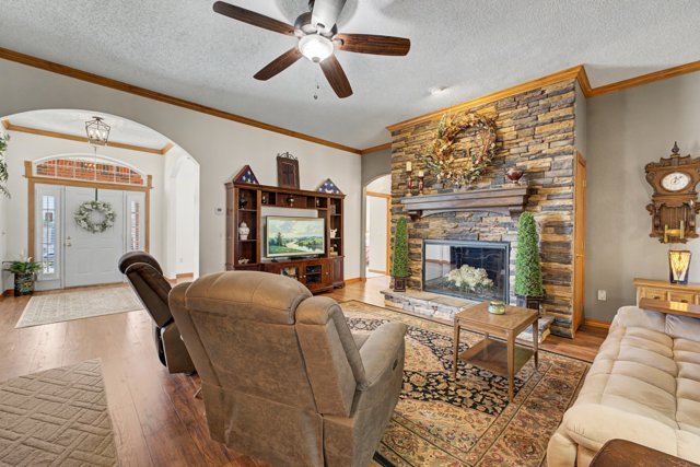 Country Club Estates - Residential